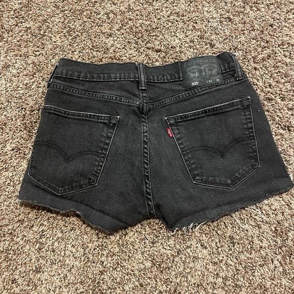 Levi 505s Jean shorts - Picture 2 of 4